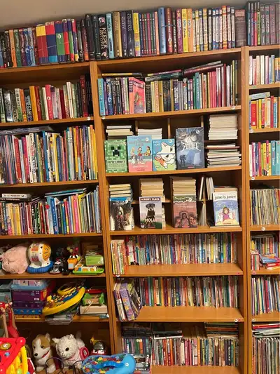 Located near Bathurst and Steeles Most books are $2 - $5 each, sorry no additional discounts! Some e...