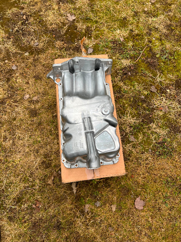 Chev Cruze 1.4L oil pan in Engine & Engine Parts in Muskoka - Image 2