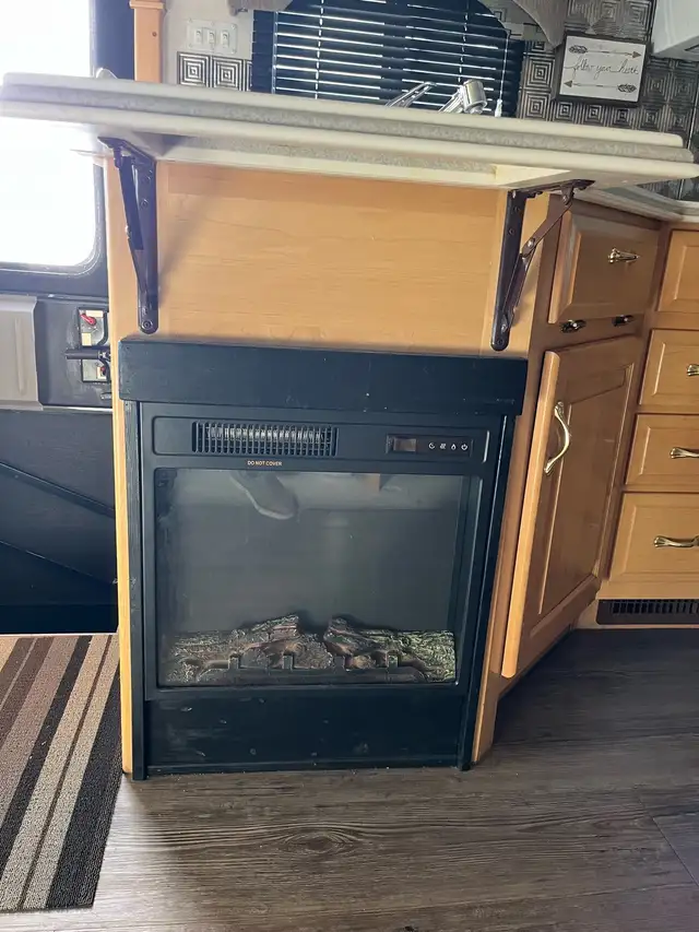 Newmar Mountain Aire motorhome for sale in RVs & Motorhomes in Red Deer - Image 7