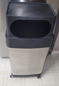 Stainless Reclycle garbage can on wheels