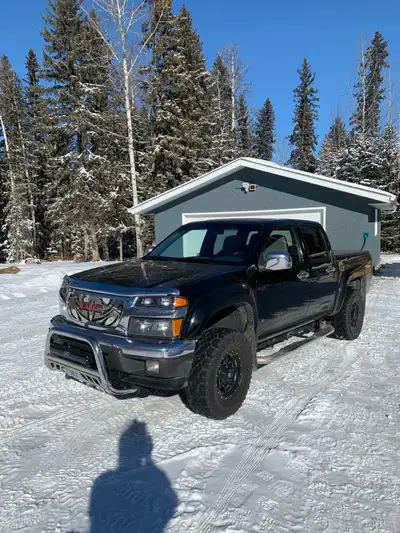 2006 GMC Canyon SLT 3.5L, auto. Retired mechanic owned for 10 years. Original Shaw GMC Calgary truck...