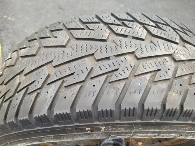 275 65 R18 LT ECOVISION  Winter 10 ply tires on Rims in Tires & Rims in City of Halifax - Image 2