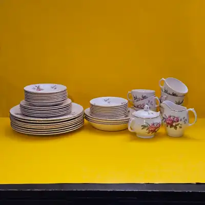 Fine China 42 Piece Ridgway Summer Glory, View more