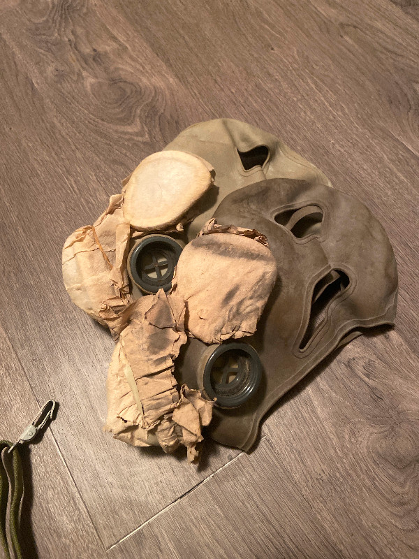PLA/Vietnamese army type 69 gas masks in Arts & Collectibles in City of Toronto - Image 2