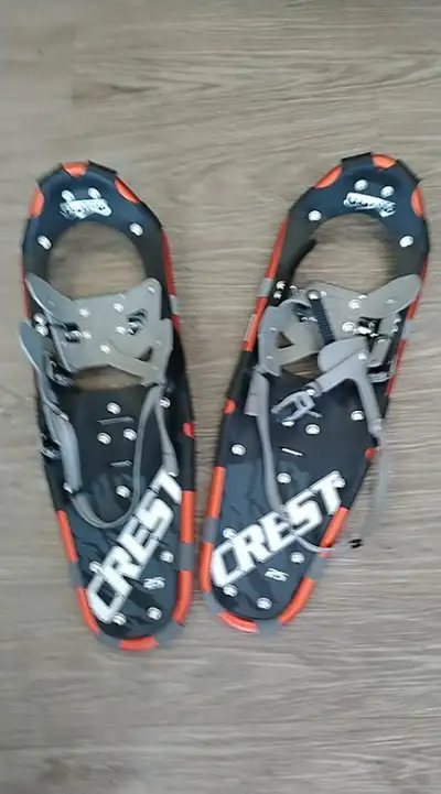 Winter snow shoes Crest 25s for sale. Complete with carrying satchel. Purchased over a year ago and...