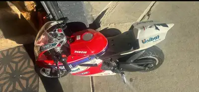 New they go for 1200$ + shipping. 900$ & it’s yours. 70-80km/h top speed . Not the cheap little Chin...