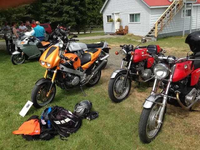 99 Laverda 750 in Sport Bikes in Regina - Image 4