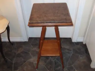 Table d'appoint, View more