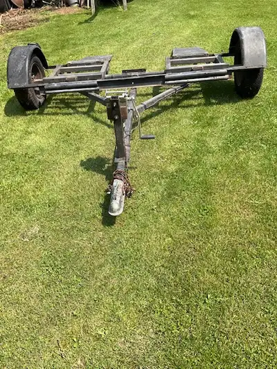 Car dolly/tower for sale. Used a few times. Lights work, tires are good, overall in good condition....