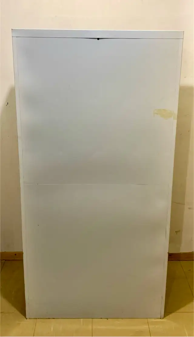 White Metal Storage Cabinet in Bookcases & Shelving Units in City of Toronto - Image 6