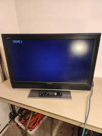 Sony Bravia 32 Inch LCD Digital T.V. Model KDL-32M3000