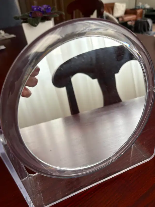 Standing mirror in Bathwares in Ottawa - Image 4