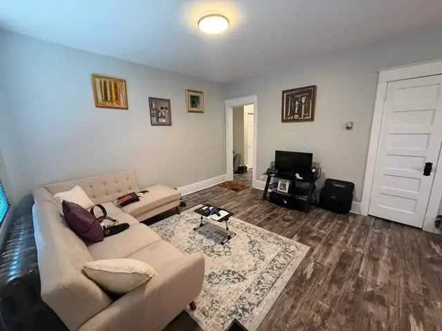 2 bedroom apartment, Church St Pembroke in Long Term Rentals in Pembroke - Image 11