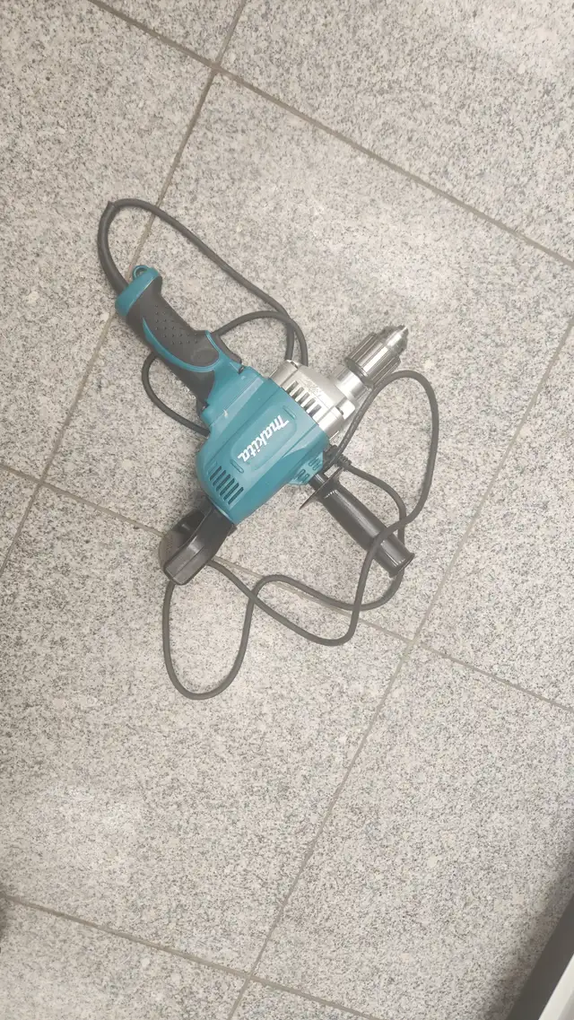 new makitamixing drill 135 $'for mixing mud64840237248770120