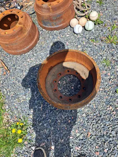 Have 3 firepits for sale there brake drums (heavy) 40$ each Let me kno if interested