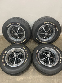 Dodge Magnum rims and tires