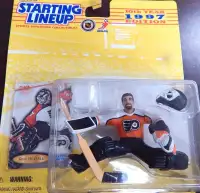 1997 Starting Lineup NHL Ron Hextall figurine and hockey card