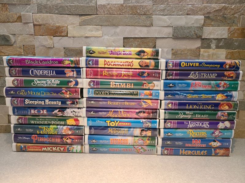 Disney vhs movie lot of 31 black diamond masterpiece collection Arts & Collectibles Winnipeg