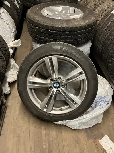255 50 r 19 original rims for BMW x5 tires are not good only rims please call 6474648889