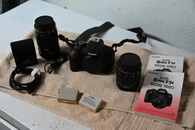 CANON 700D COMPLETE KIT, View more
