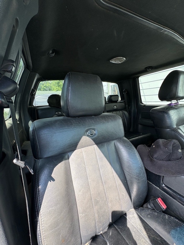2007 supercrew cab ford f 150 Harley Davidson 5.4l — photo 2