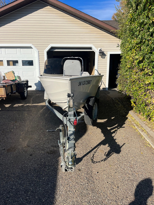  Aluminum boat  in Powerboats & Motorboats in Saskatoon - Image 3