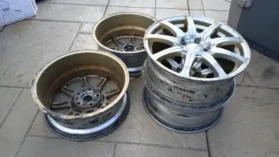I have a set of 4 17inch mag alloy rims by SSW Stamford for sale. They were used on a 2014 Mazda 5 b...