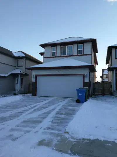 SINGLE HOUSE FOR RENT IN Evergreen SW CALGARY AB