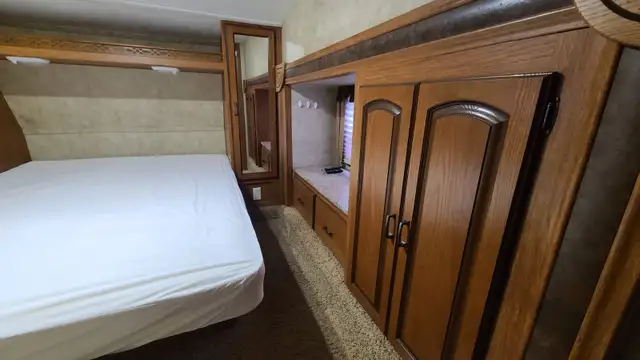 Roulotte à sellette 28 pieds Sabre (Palomino) 2012 + Camion RAM in RVs & Motorhomes in Sherbrooke - Image 7