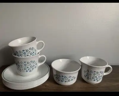 Vintage Corelle teacup set, View more