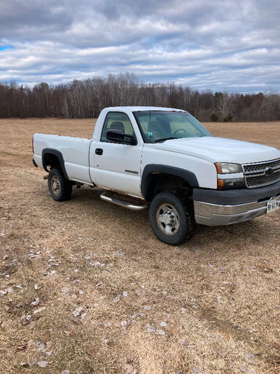 2005 Chev 2500 (Rwd) for sale