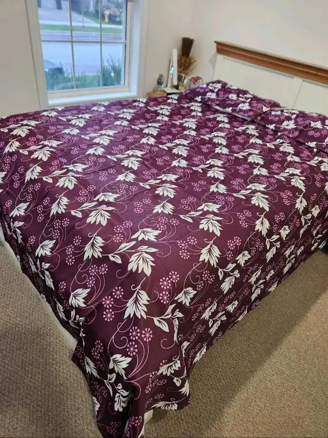 Brand New 3 pieces Queen size bedsheet set in Bedding in Peterborough - Image 5
