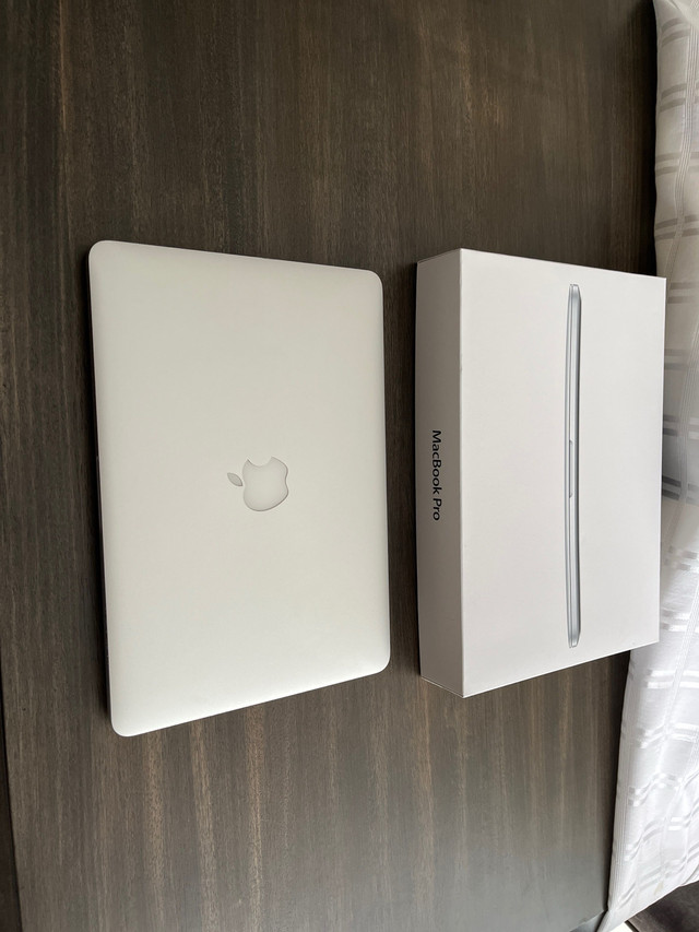 MacBook Pro  in Laptops in Oakville / Halton Region