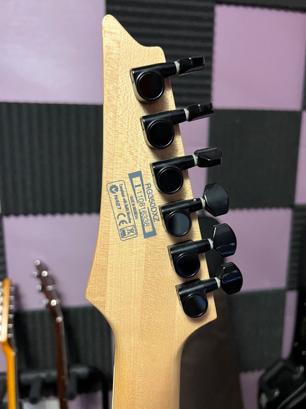 Selling 2 electric guitars Guitars Markham / York Region Kijiji