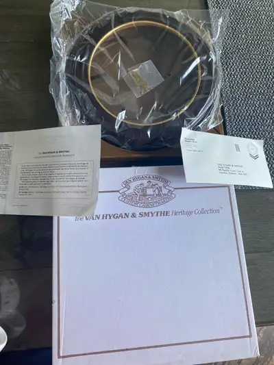 Cadre Van Hygan & Smythe pour assiette, View more