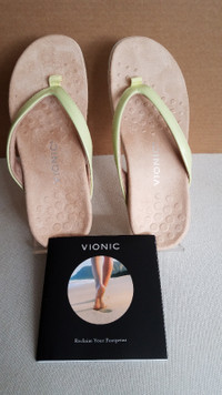 Voinic Toe Post Sandal Size 7