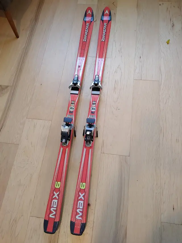 Skis 180cm in Ski in Richmond - Image 2