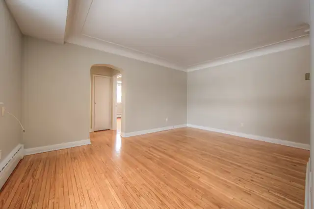 Bright & Shiny 2bdrm APT- SPACIOUS & SELF CONTAINED