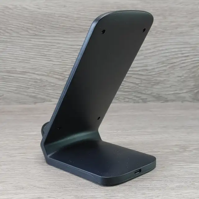 NANAMI Upgraded 15W Fast Wireless Charger - Qi COMPATIBILE in General Electronics in City of Toronto - Image 6