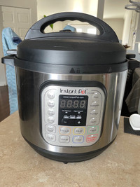 Instant pot pressure cooker 