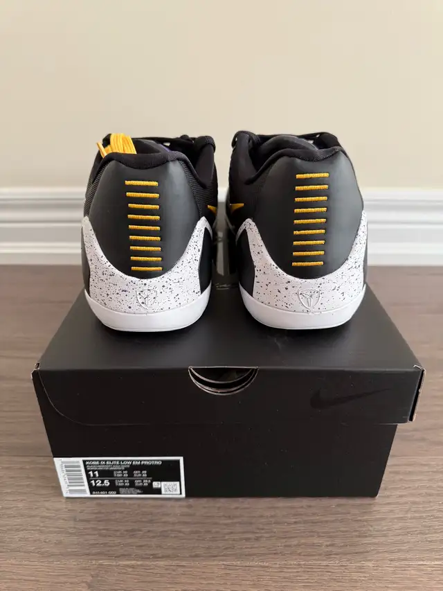 Nike Kobe 9 Protro EM Lakers DS Size 11  in Men's Shoes in Markham / York Region - Image 5