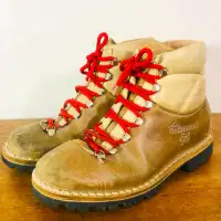 Vintage dachstein winter hiking boots