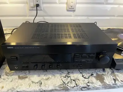 Yamaha RX-396 receiver/2 channel, View more
