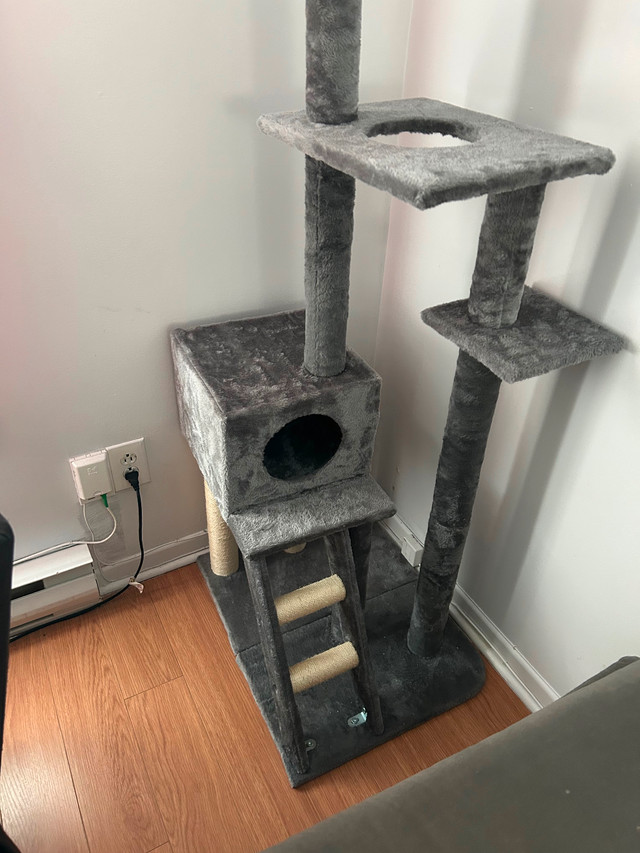 Arbre à chat dans Accessoires  à Laval/Rive Nord - Image 2