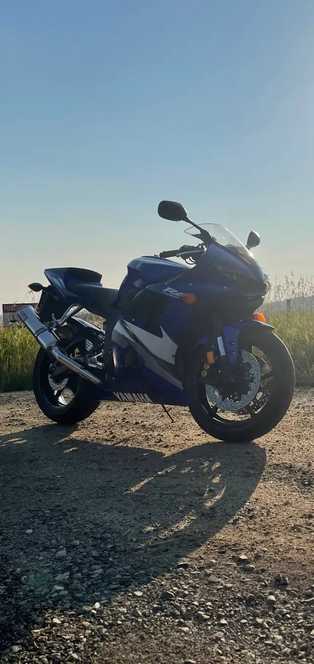 2005 Yamaha r6 5000km in Sport Bikes in Strathcona County - Image 7