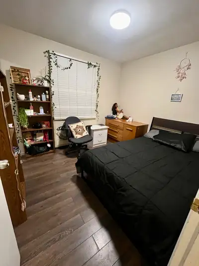 -Room for rent -single occupancy only -It’s a student housing, hence the manager prefers students or...