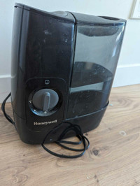 Honeywell warm mist moisture Humidifier 