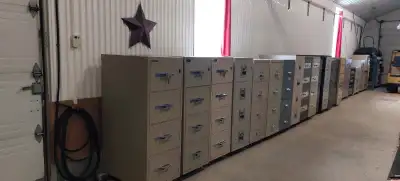 Classeurs anti feu de marques GARDEX , NATIONAL, FIRE-KING, CHUBB ..... Latéraux 2-3-4 tiroirs, Vert...