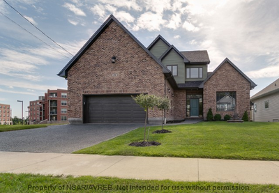 HOUSE SHARE opportunity for the right single professional - available November 15th. Rent is $425 bi...