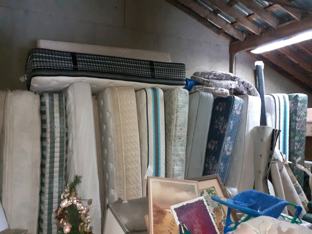 Lots of good clean used Mattresses. I DELIVER. $50-$150. READ AD in Arts & Collectibles in St. Albert - Image 3